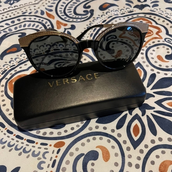 Versace Accessories - Versace sunglasses